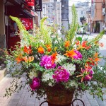 こちらはエステサロンさまからのご依頼です(^^)新規オープンの装花です！
